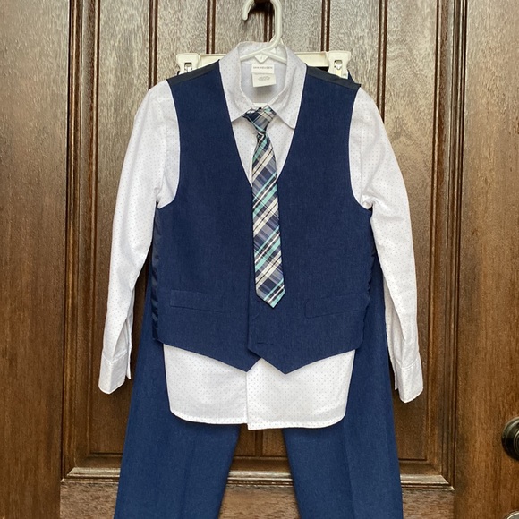 Van Heuson Dress Suit - Picture 2 of 7
